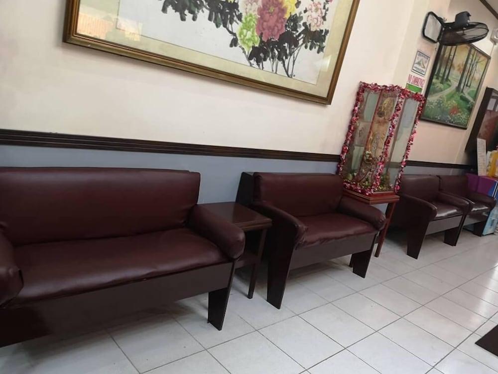 Magayon Hotel Legazpi Dış mekan fotoğraf